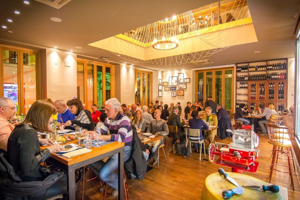 Abokamento Boutique Rooms Split Bagian luar foto